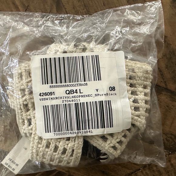 Victoria’s Secret Crochet Thong Bikini Bottom Black Ivory Size L - Picture 4 of 4